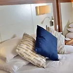 ザ リバーサイド ホテル 3*