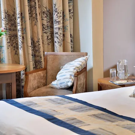 The Riverside Hotel