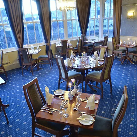 The Riverside 3*