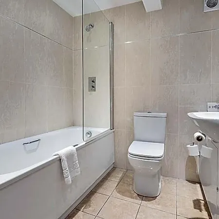 The Riverside 3*