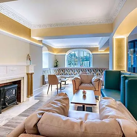 The Riverside Hotel