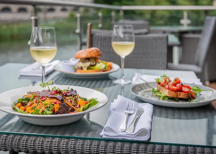 The Riverside 3* Kendal