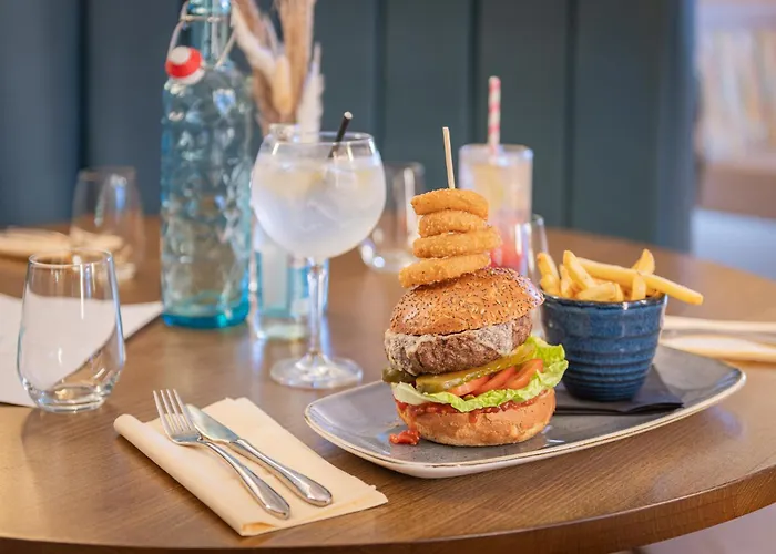 The Riverside Hotel 3*