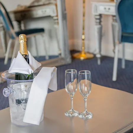 호텔 The Riverside 켄달