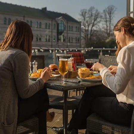 호텔 The Riverside 켄달