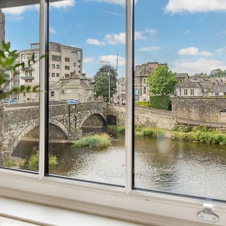 호텔 The Riverside