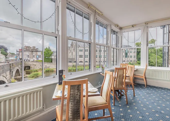 فندق ذا ريفرسايد 3*